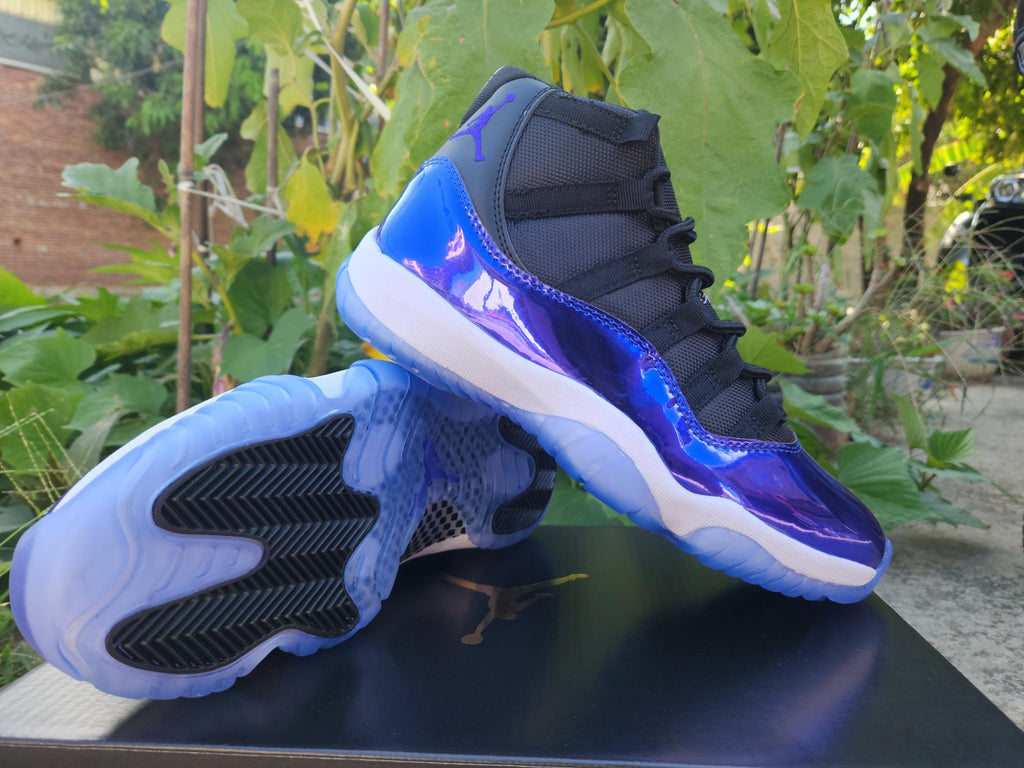 Air Jordan 11 | Signature Shift Sneakers