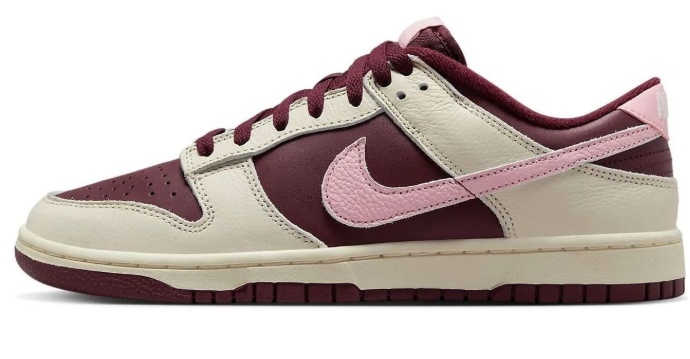 Nike Dunk Low Premium Valentine's Day 2023 | Romance in Frame