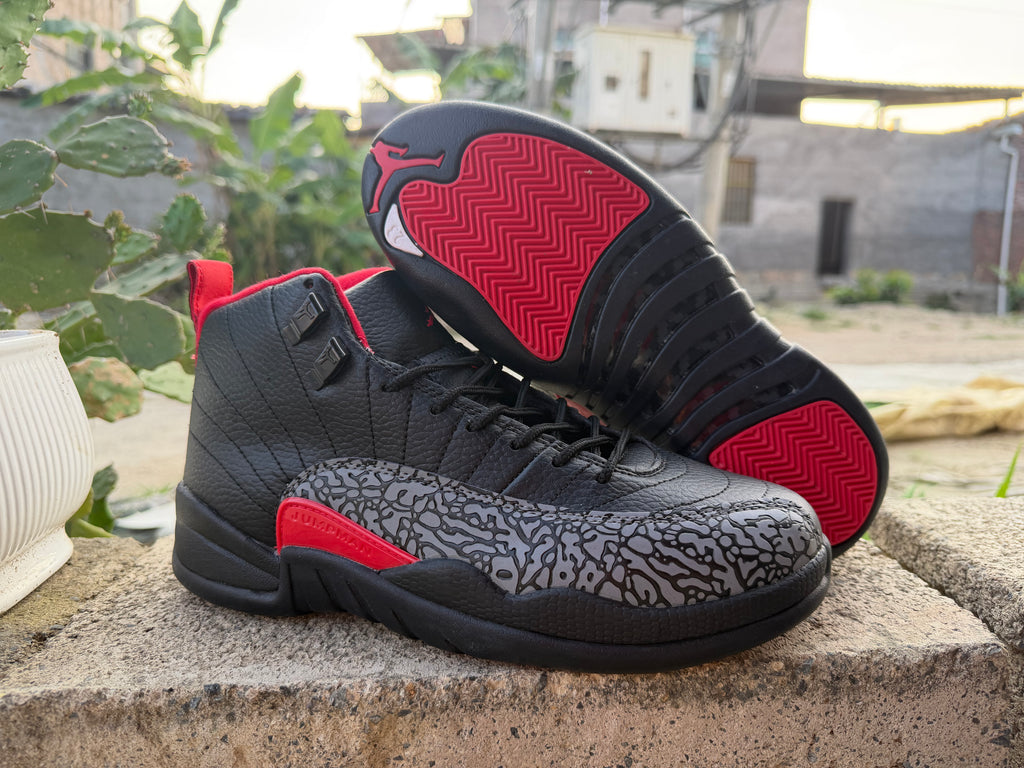 Air Jordan 12 | Daily Formation Sneakers