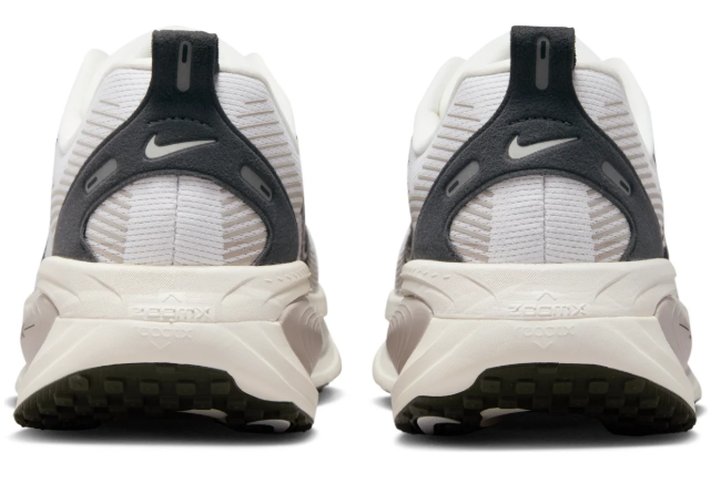 Nike Air Zoom Vomero 18 Run Pack Summit White | Summit Daybreak