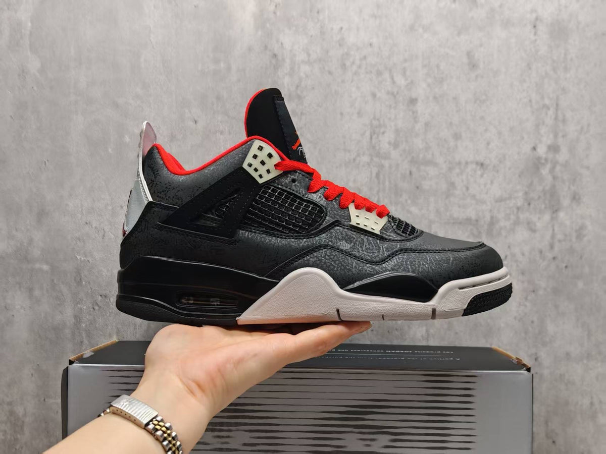 Air Jordan 4 Black Laser | Noir Signal Sneakers