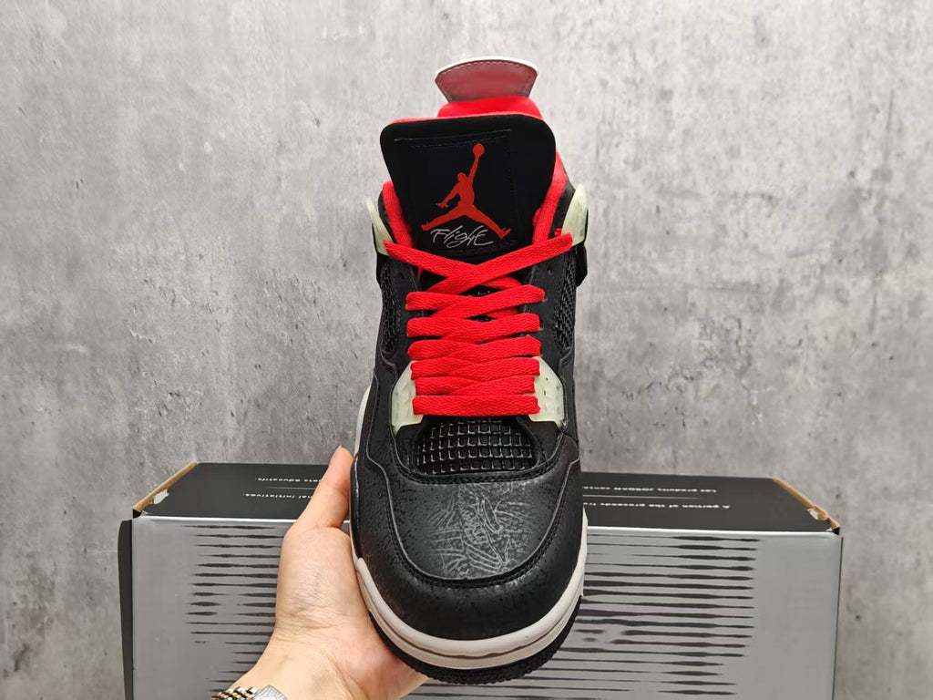 Air Jordan 4 Black Laser | Noir Signal Sneakers